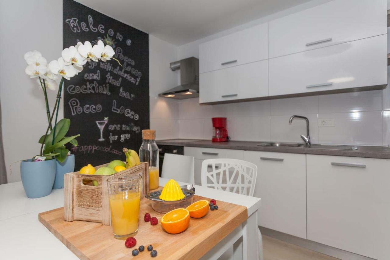 Apartmani Pocco Locco Биоград-на-Мору Экстерьер фото